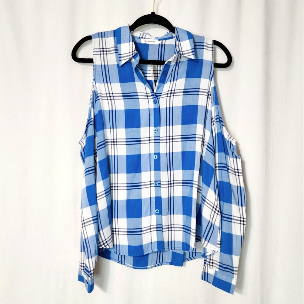 Blu Pepper * Plaid Cut Out Blouse * NWT * Sz S *